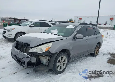 2013 Subaru Outback 2.5I Premium z USA, uszkodzony, nr VIN 4S4BRCCC5D1305074